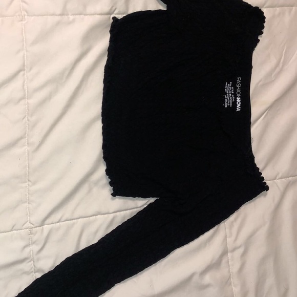 Cropped black ribbed longsleeve - Picture 3 of 4